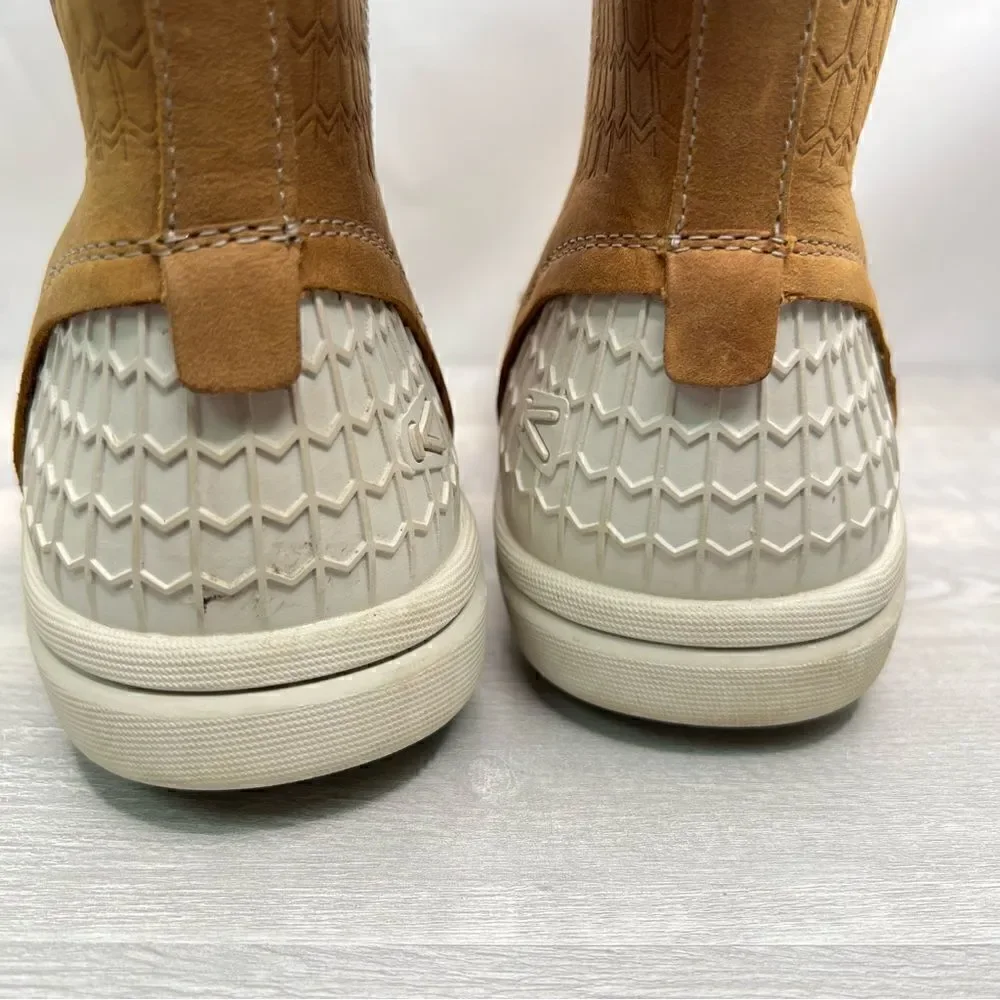 Keen warm chestnut